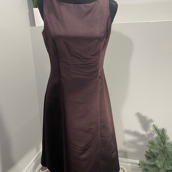 David's Bridal Sleeveless Short Bridesmaid Dress - Picture 1 of 8